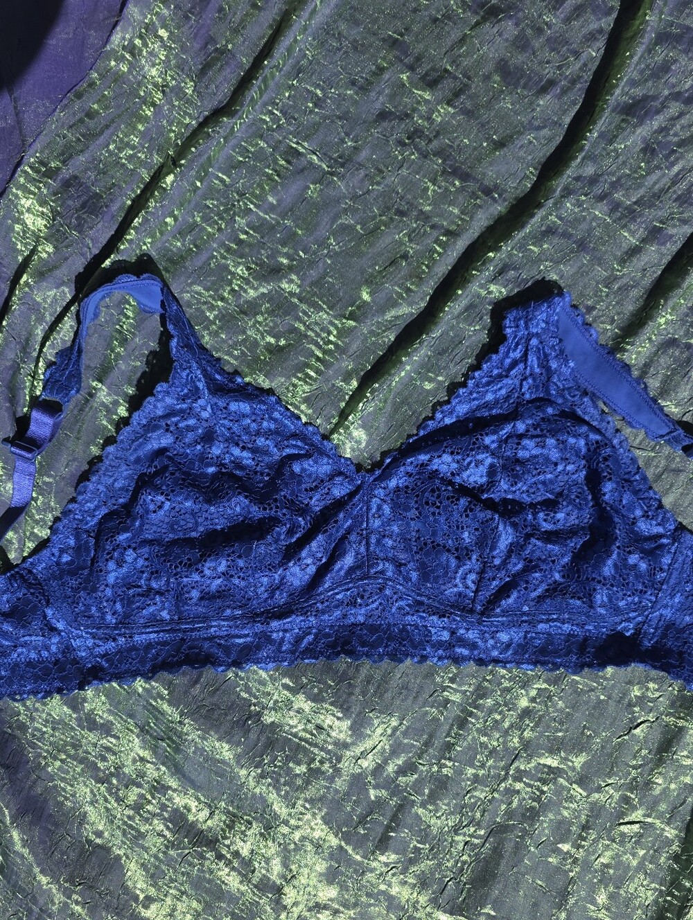 Lace Wireless Bralette In Sapphire Blue